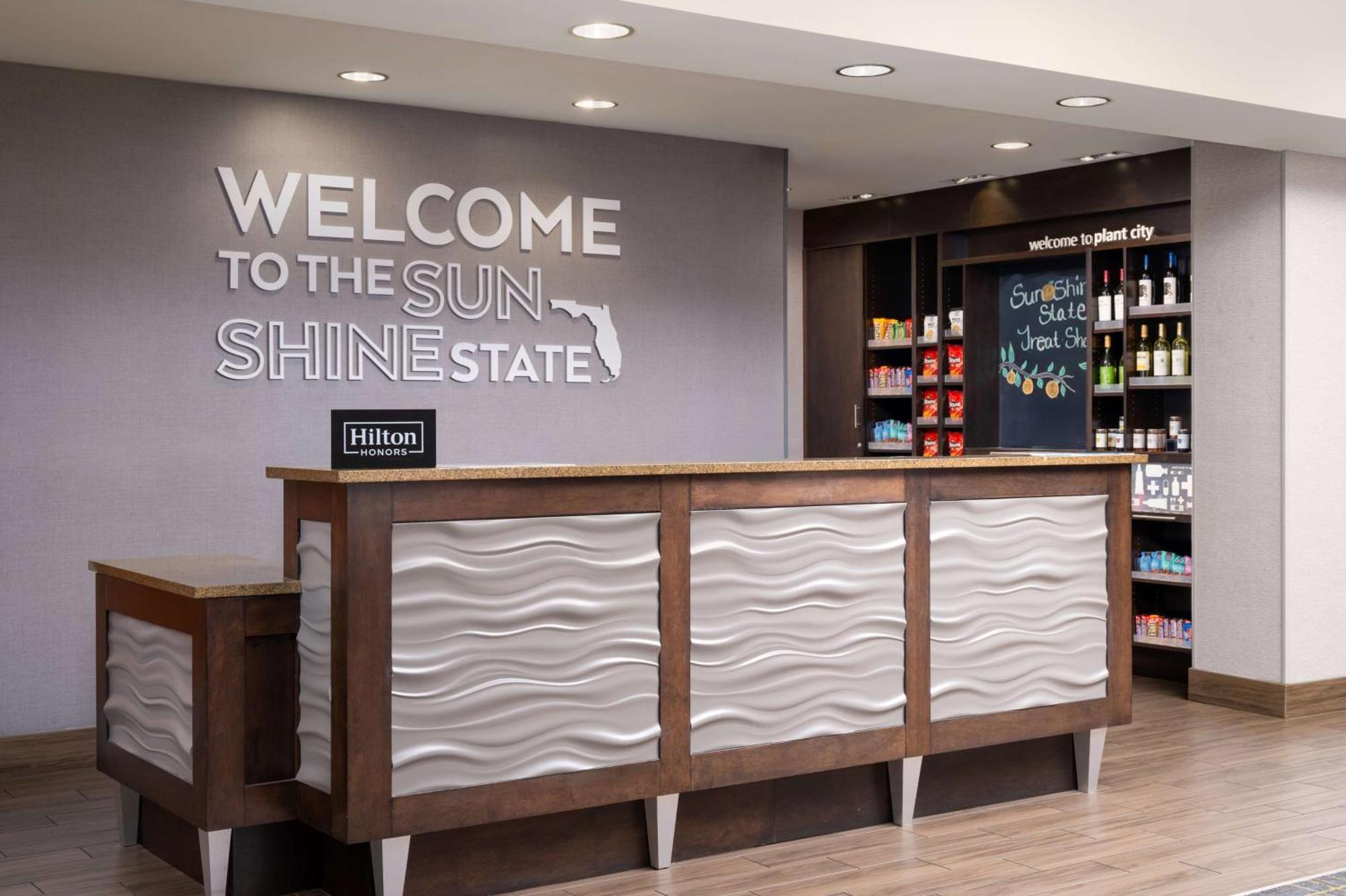Hampton Inn Plant City Eksteriør billede